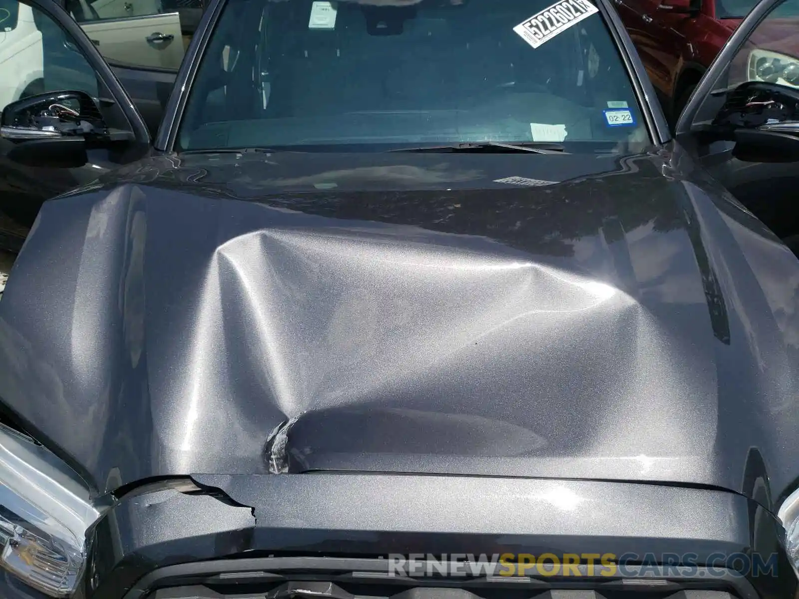 7 Photograph of a damaged car 5TFCZ5AN2LX231083 TOYOTA TACOMA 2020