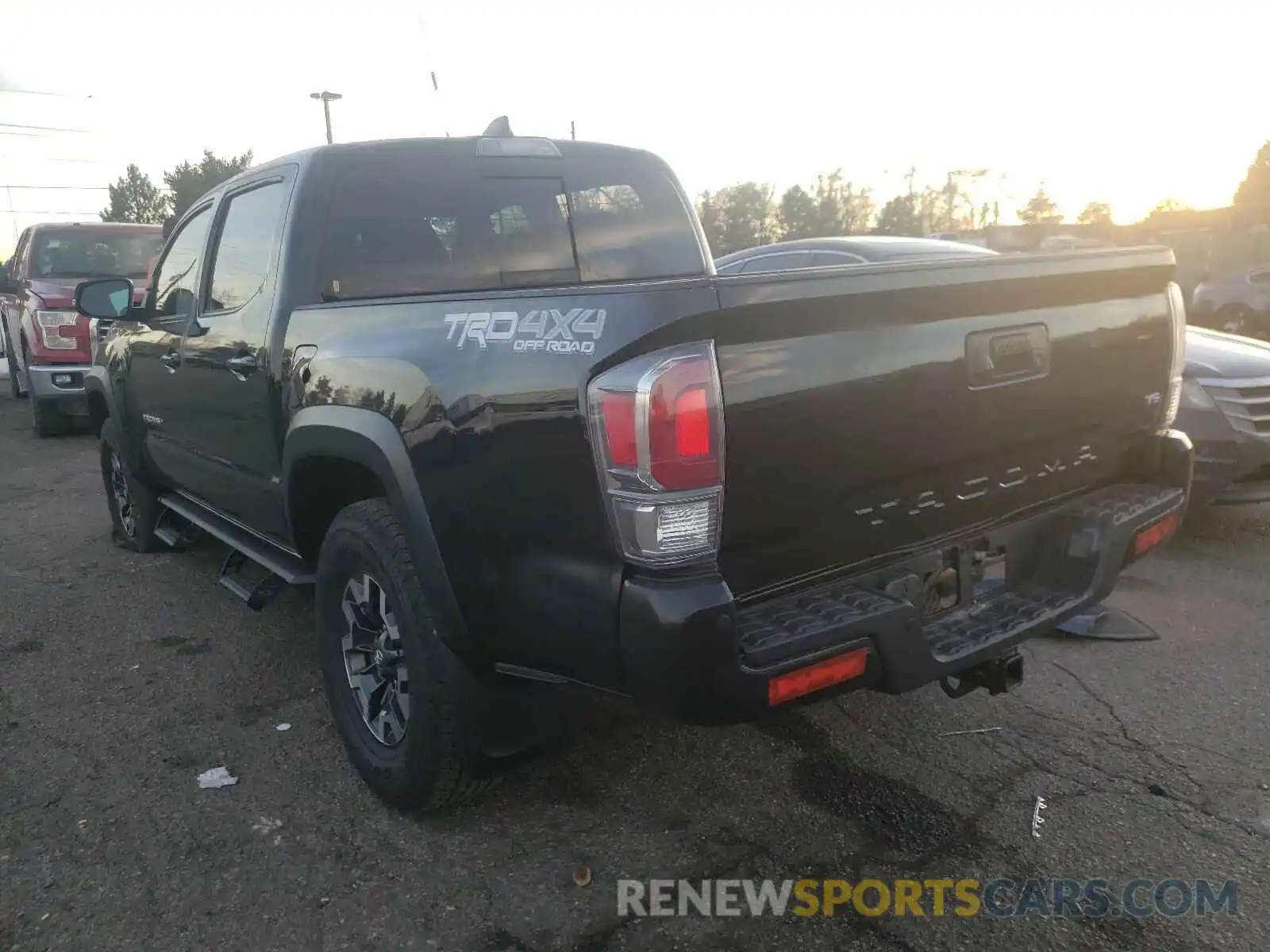 3 Photograph of a damaged car 5TFCZ5AN2LX232878 TOYOTA TACOMA 2020