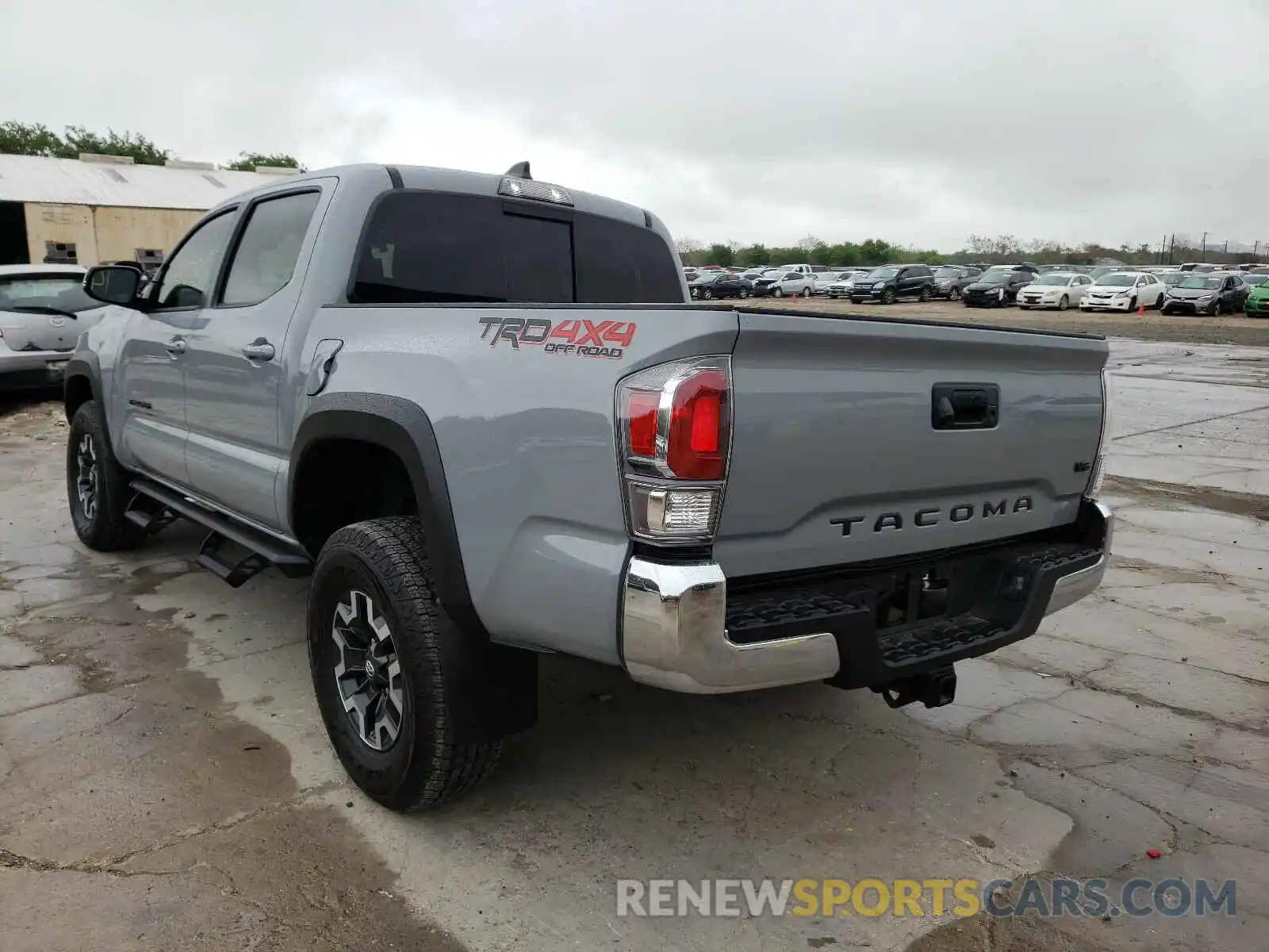 3 Photograph of a damaged car 5TFCZ5AN2LX233514 TOYOTA TACOMA 2020