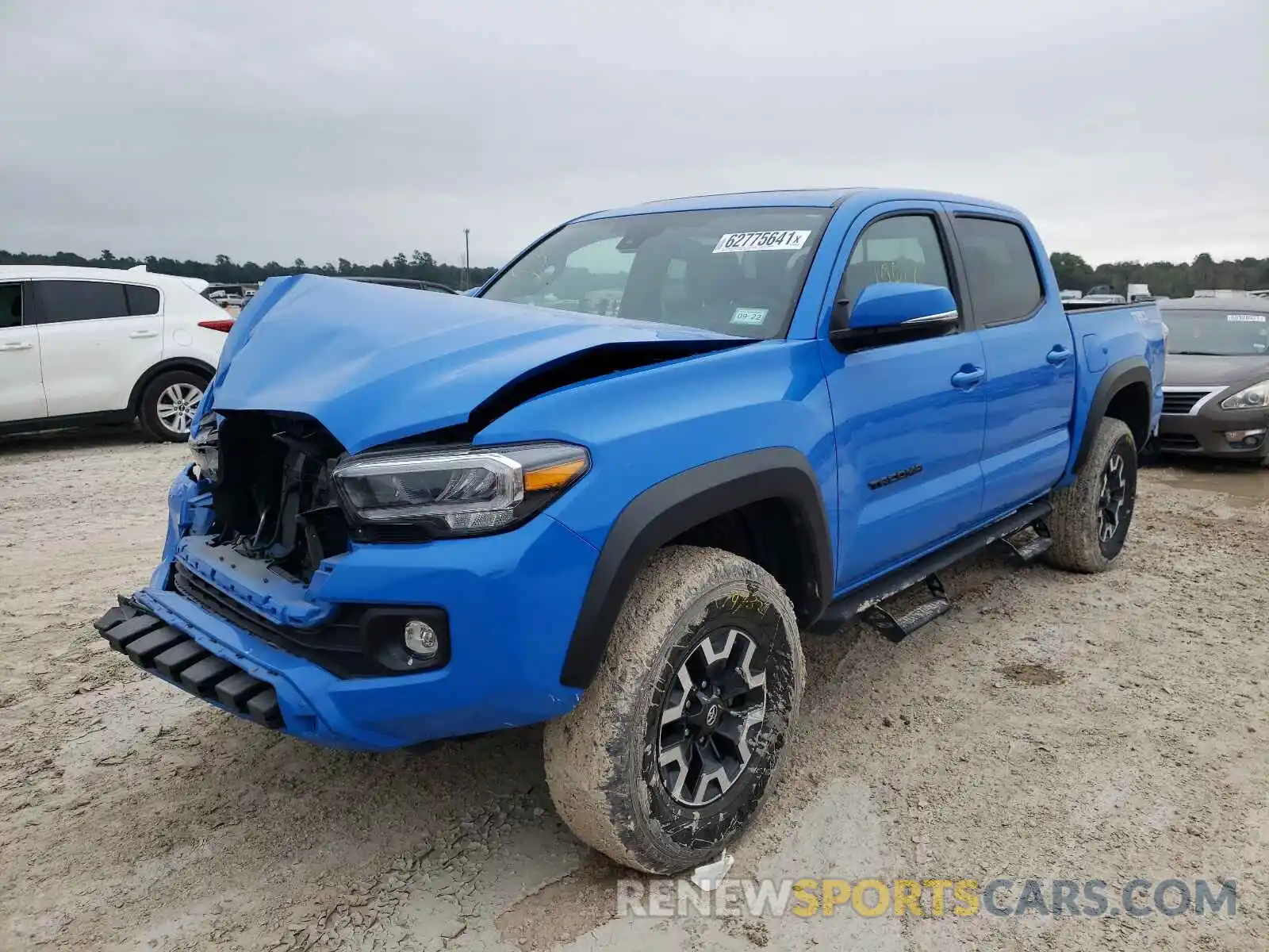 2 Photograph of a damaged car 5TFCZ5AN2LX244240 TOYOTA TACOMA 2020