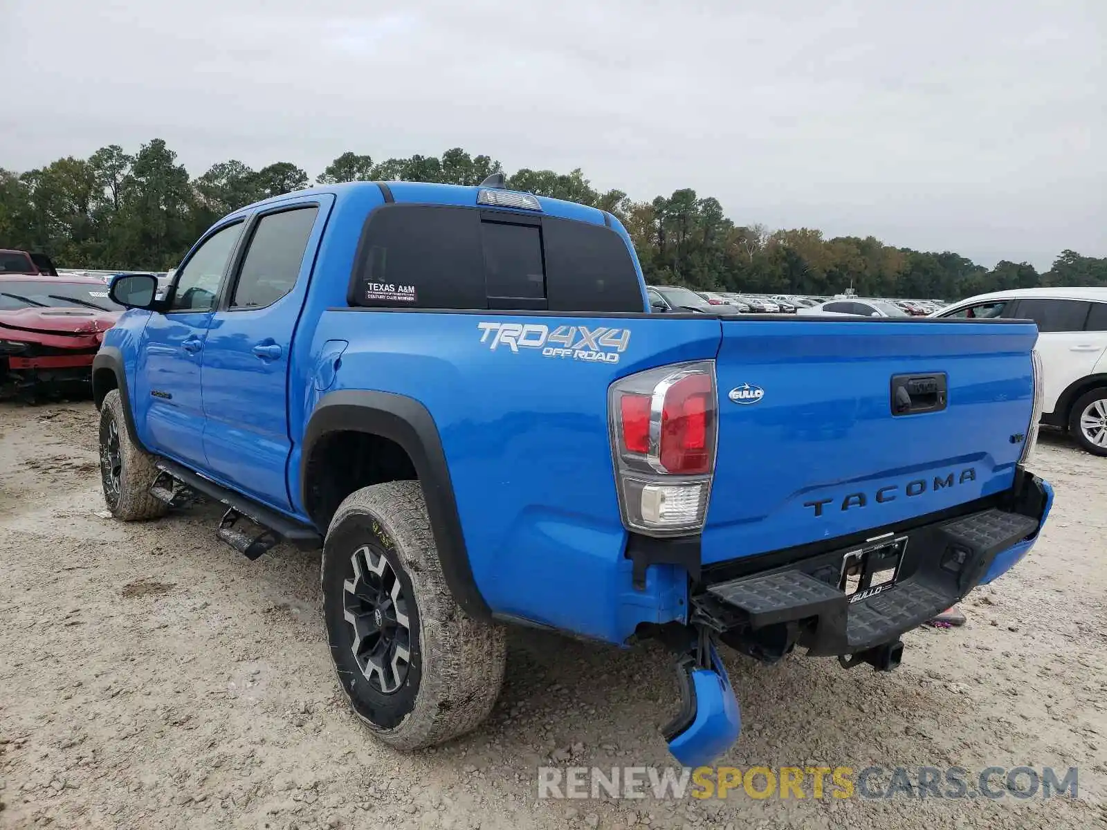 3 Photograph of a damaged car 5TFCZ5AN2LX244240 TOYOTA TACOMA 2020