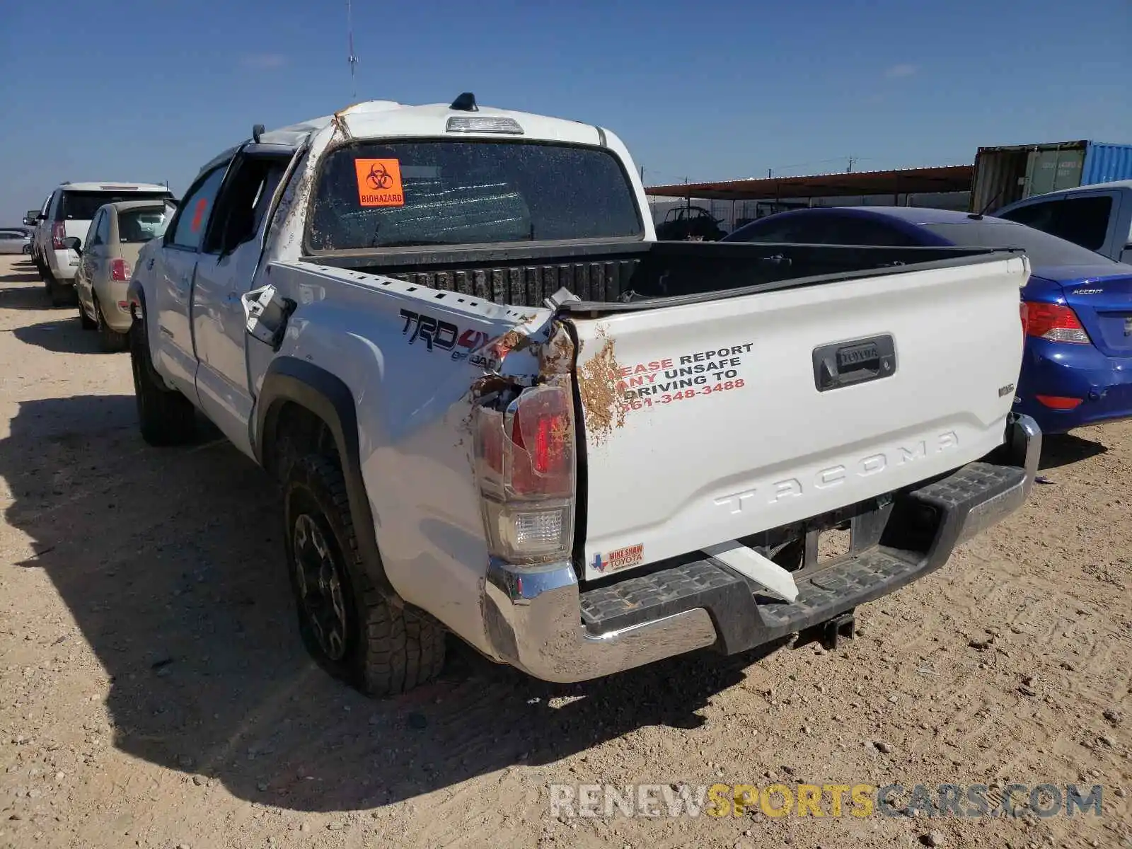 3 Photograph of a damaged car 5TFCZ5AN3LX217273 TOYOTA TACOMA 2020