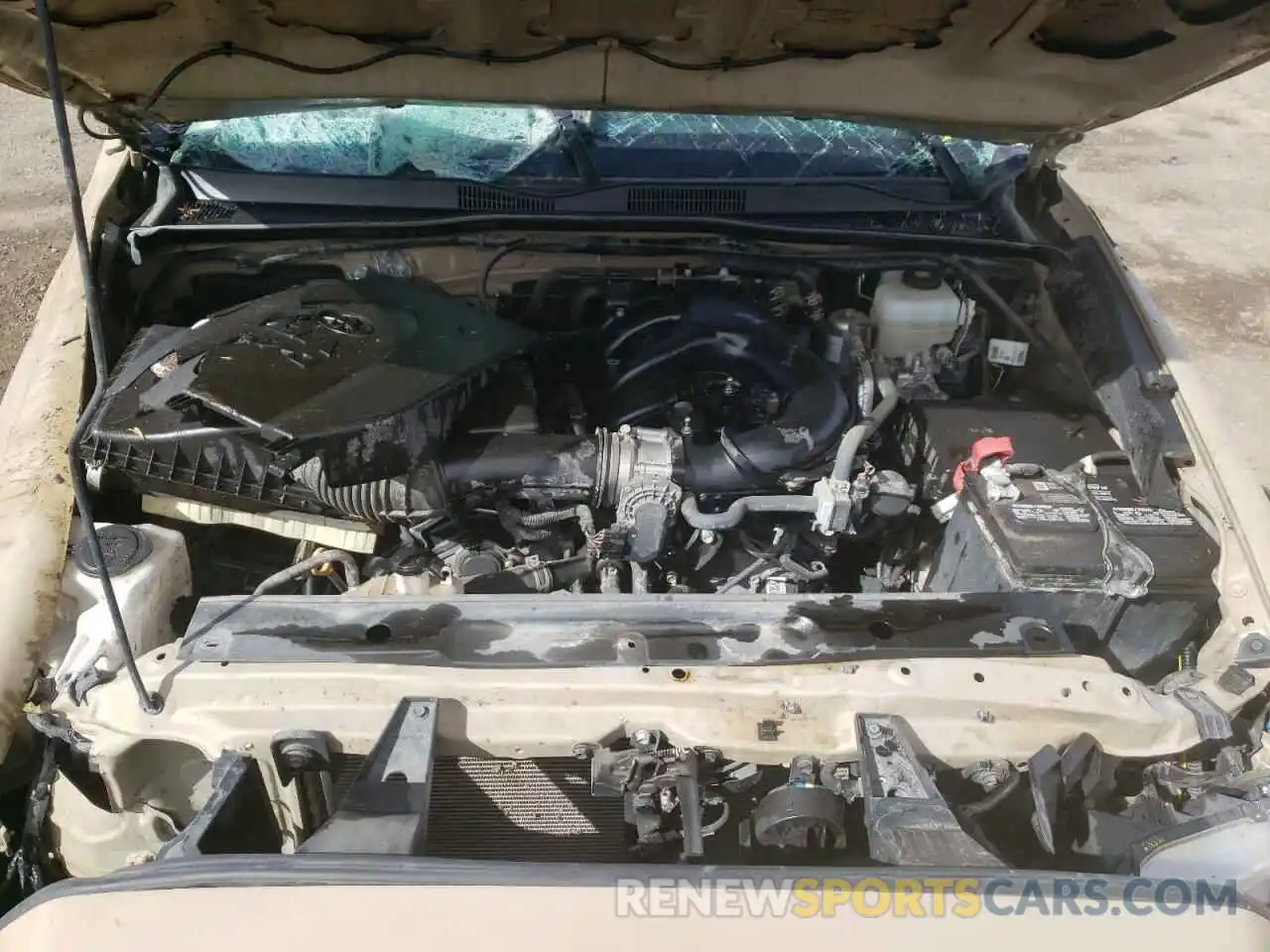 7 Photograph of a damaged car 5TFCZ5AN3LX221839 TOYOTA TACOMA 2020