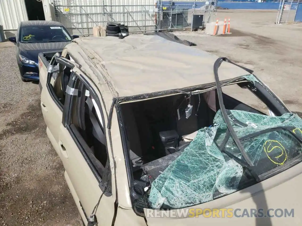 9 Photograph of a damaged car 5TFCZ5AN3LX221839 TOYOTA TACOMA 2020