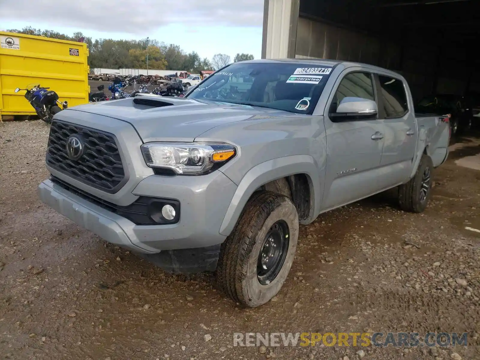 2 Photograph of a damaged car 5TFCZ5AN3LX224370 TOYOTA TACOMA 2020