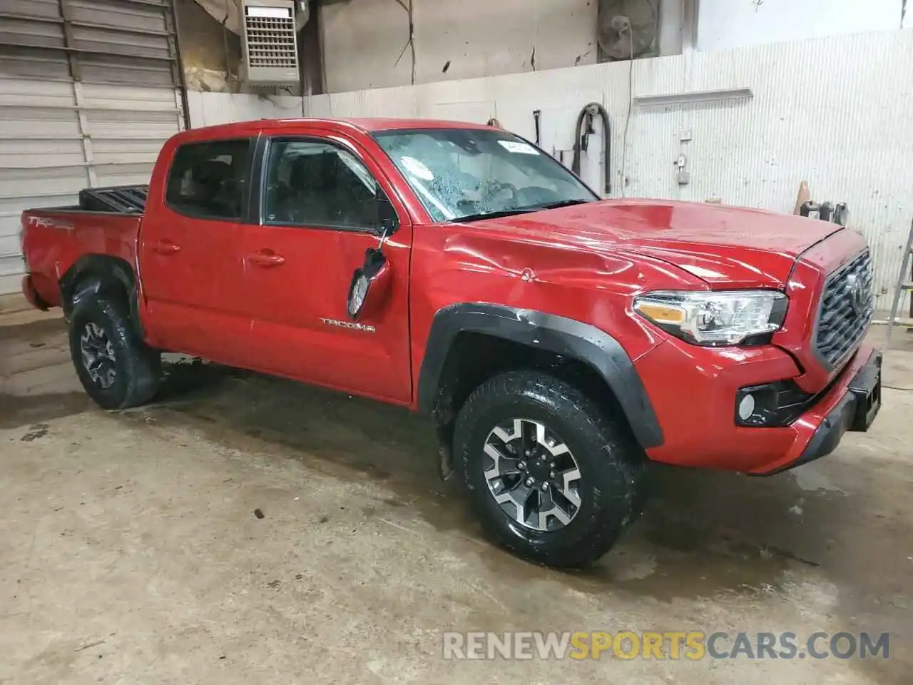 4 Photograph of a damaged car 5TFCZ5AN3LX225129 TOYOTA TACOMA 2020