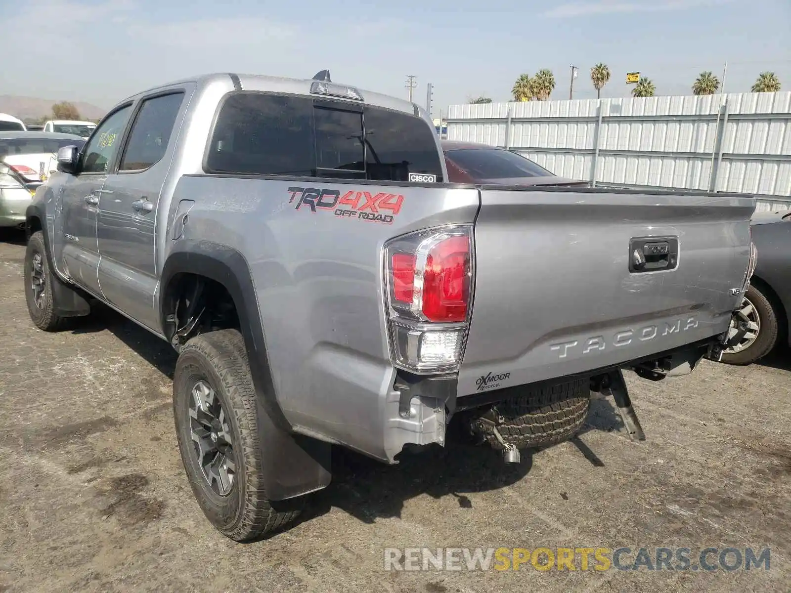 3 Photograph of a damaged car 5TFCZ5AN3LX225745 TOYOTA TACOMA 2020