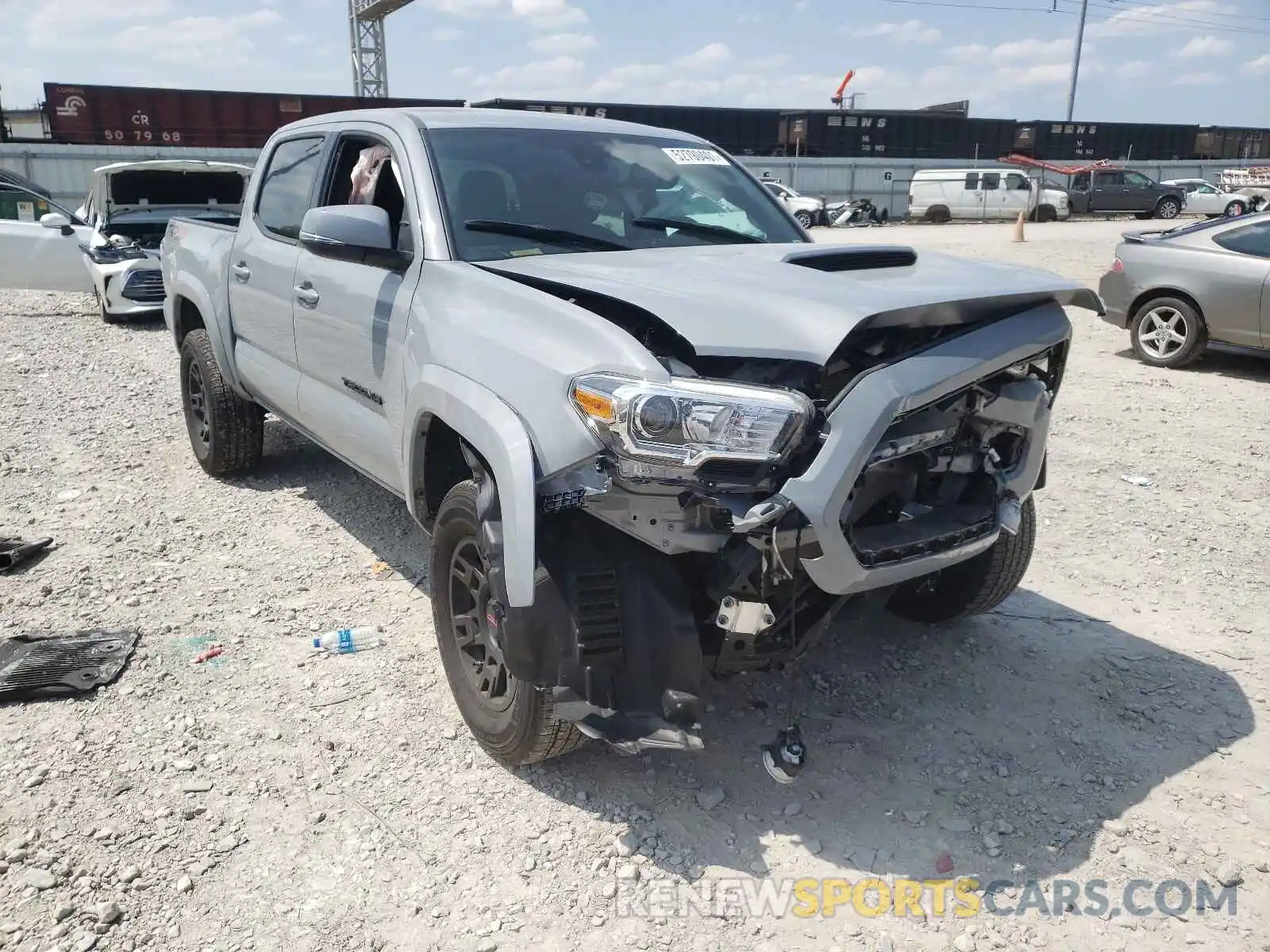 1 Photograph of a damaged car 5TFCZ5AN3LX226135 TOYOTA TACOMA 2020