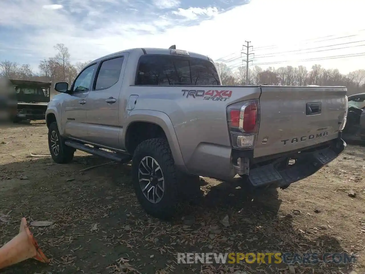 3 Photograph of a damaged car 5TFCZ5AN3LX226975 TOYOTA TACOMA 2020