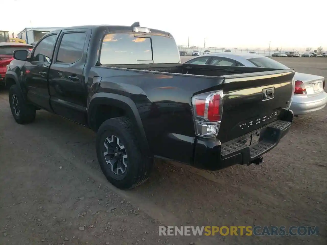 3 Photograph of a damaged car 5TFCZ5AN3LX229066 TOYOTA TACOMA 2020