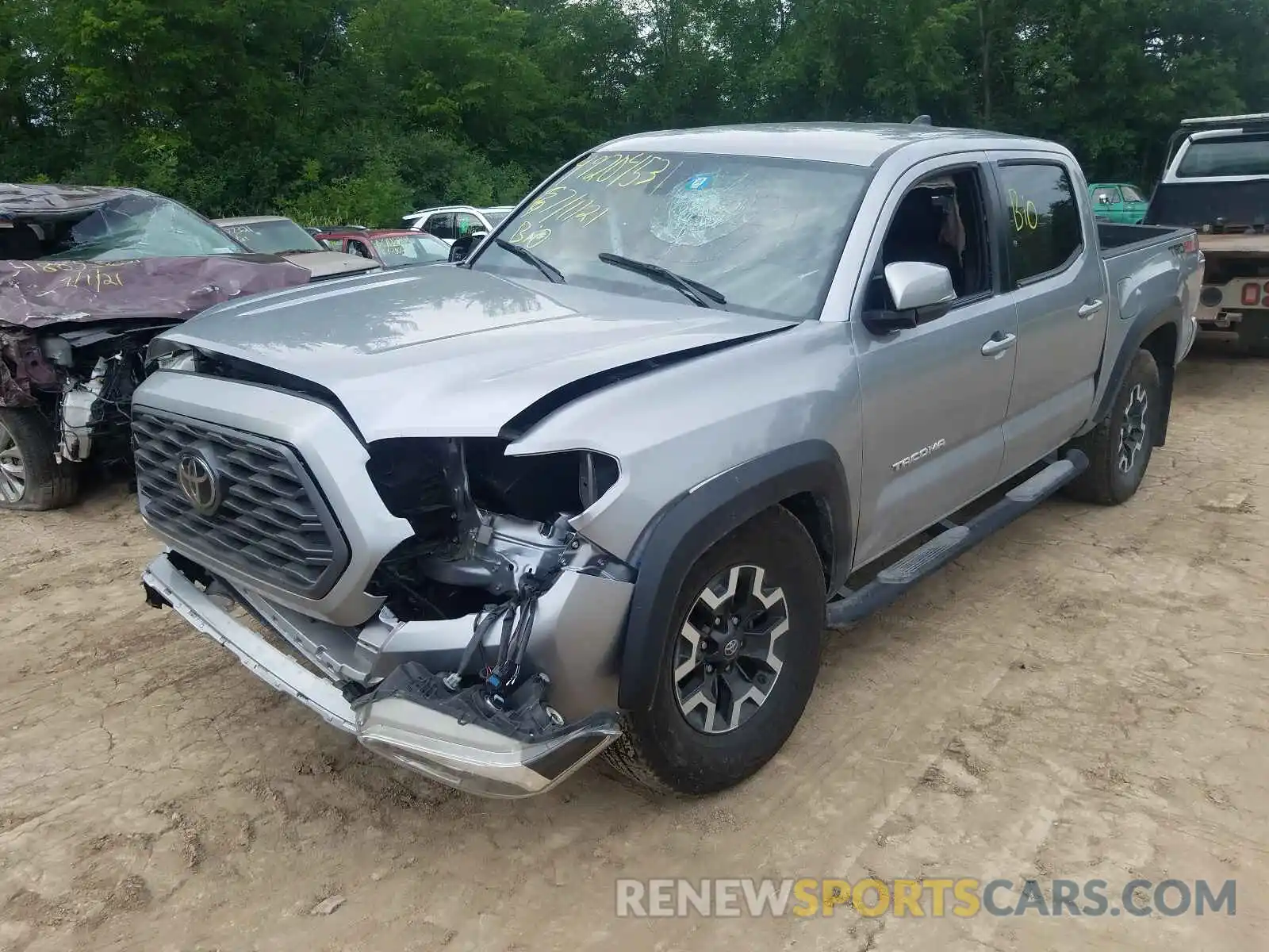 2 Photograph of a damaged car 5TFCZ5AN3LX229701 TOYOTA TACOMA 2020