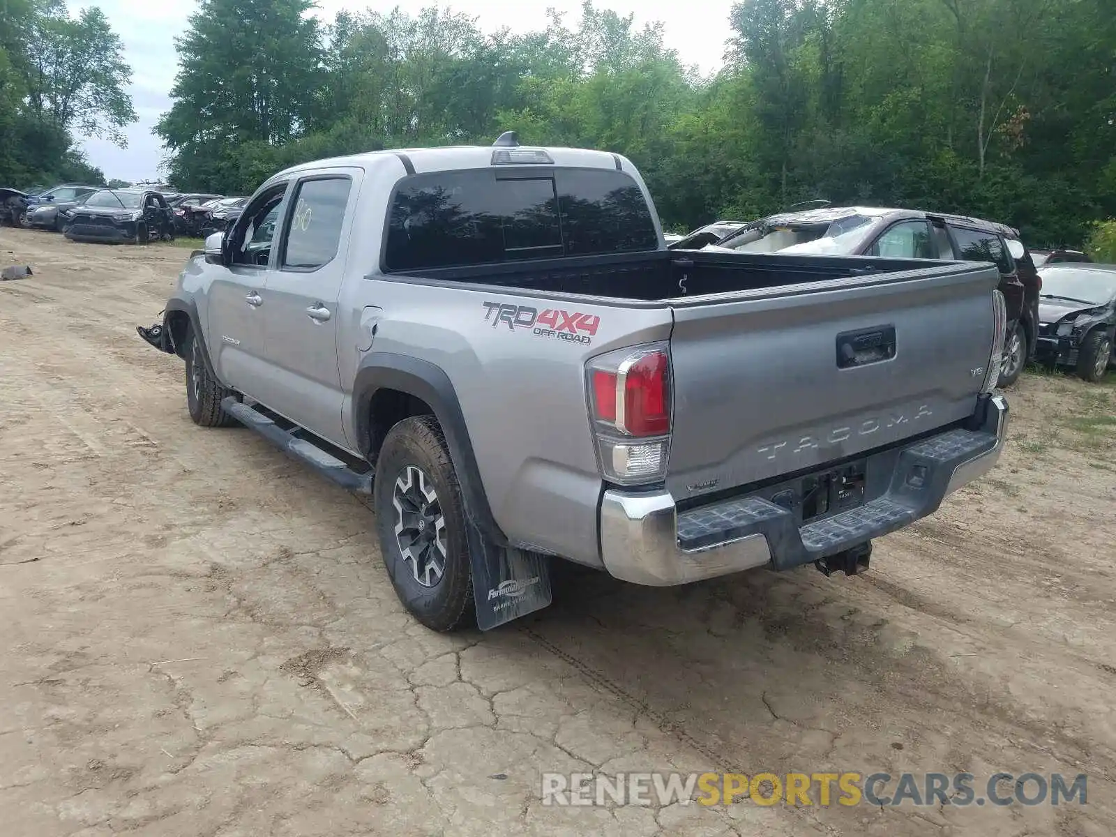 3 Photograph of a damaged car 5TFCZ5AN3LX229701 TOYOTA TACOMA 2020