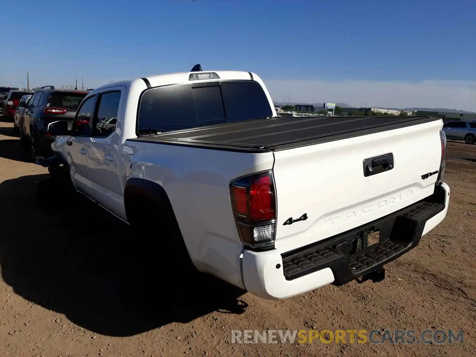 3 Photograph of a damaged car 5TFCZ5AN3LX231674 TOYOTA TACOMA 2020