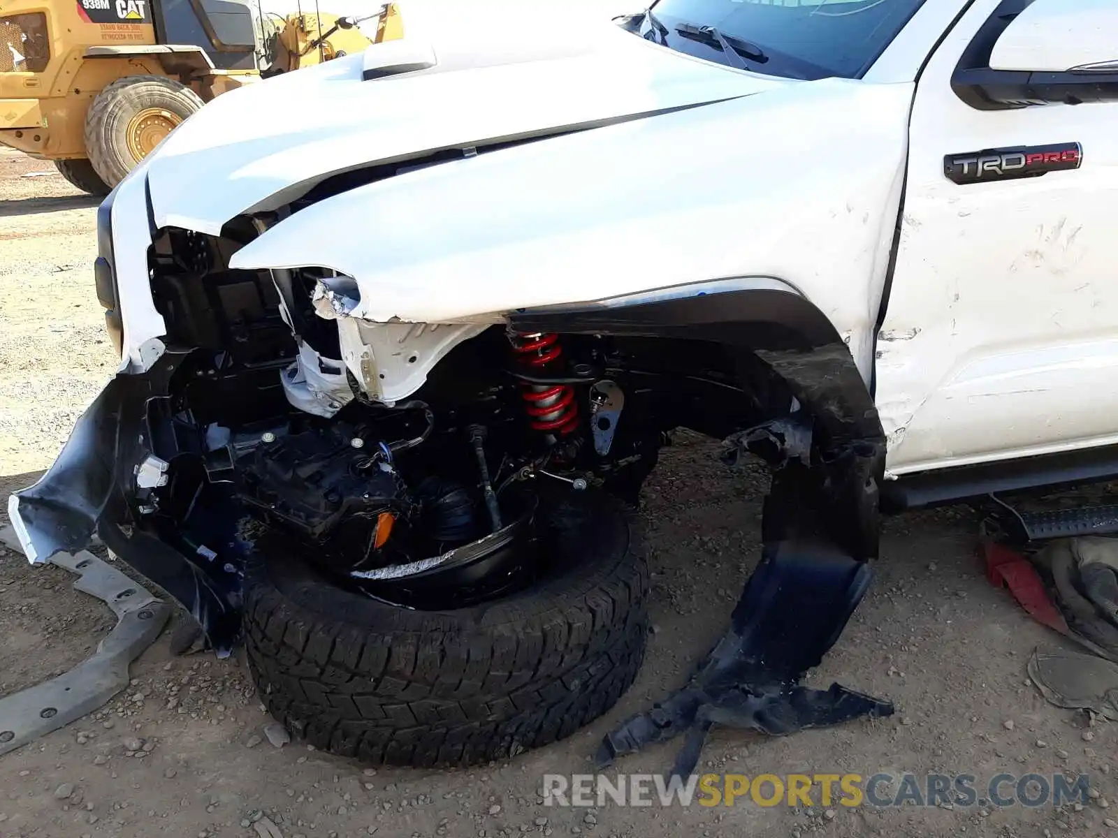 9 Photograph of a damaged car 5TFCZ5AN3LX231674 TOYOTA TACOMA 2020