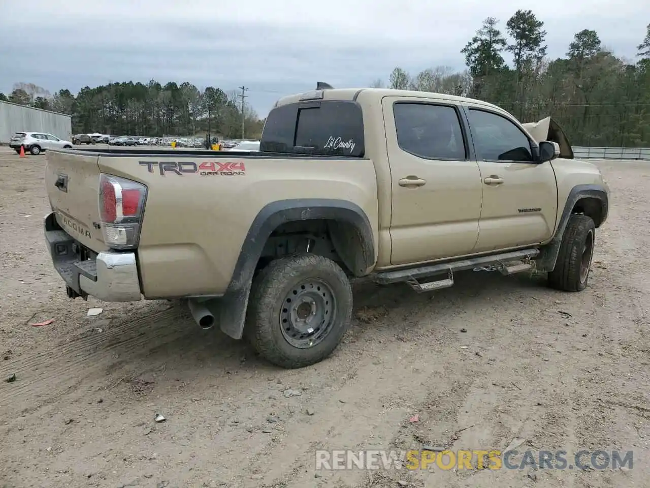 3 Photograph of a damaged car 5TFCZ5AN3LX233439 TOYOTA TACOMA 2020