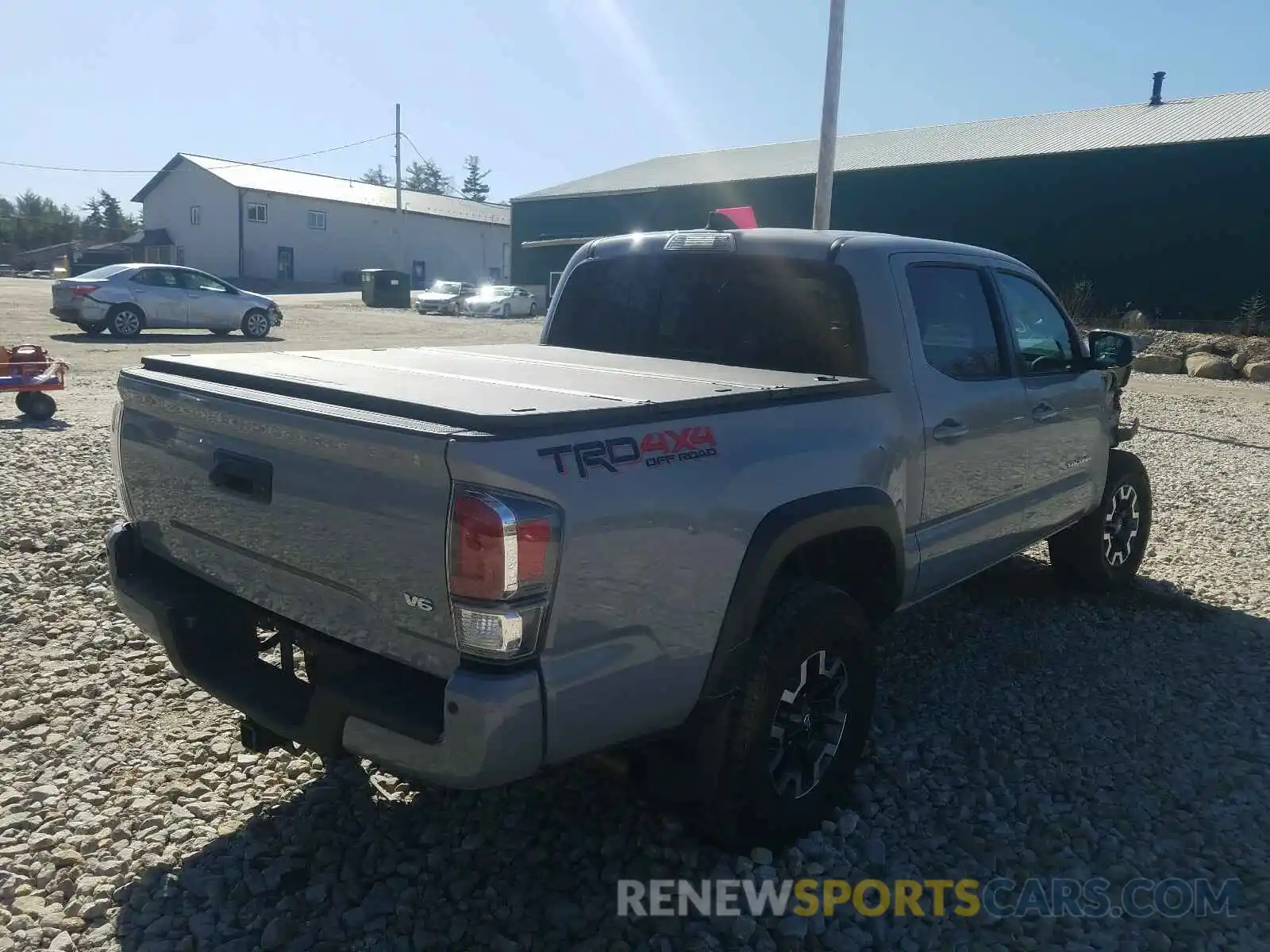 4 Photograph of a damaged car 5TFCZ5AN3LX240780 TOYOTA TACOMA 2020