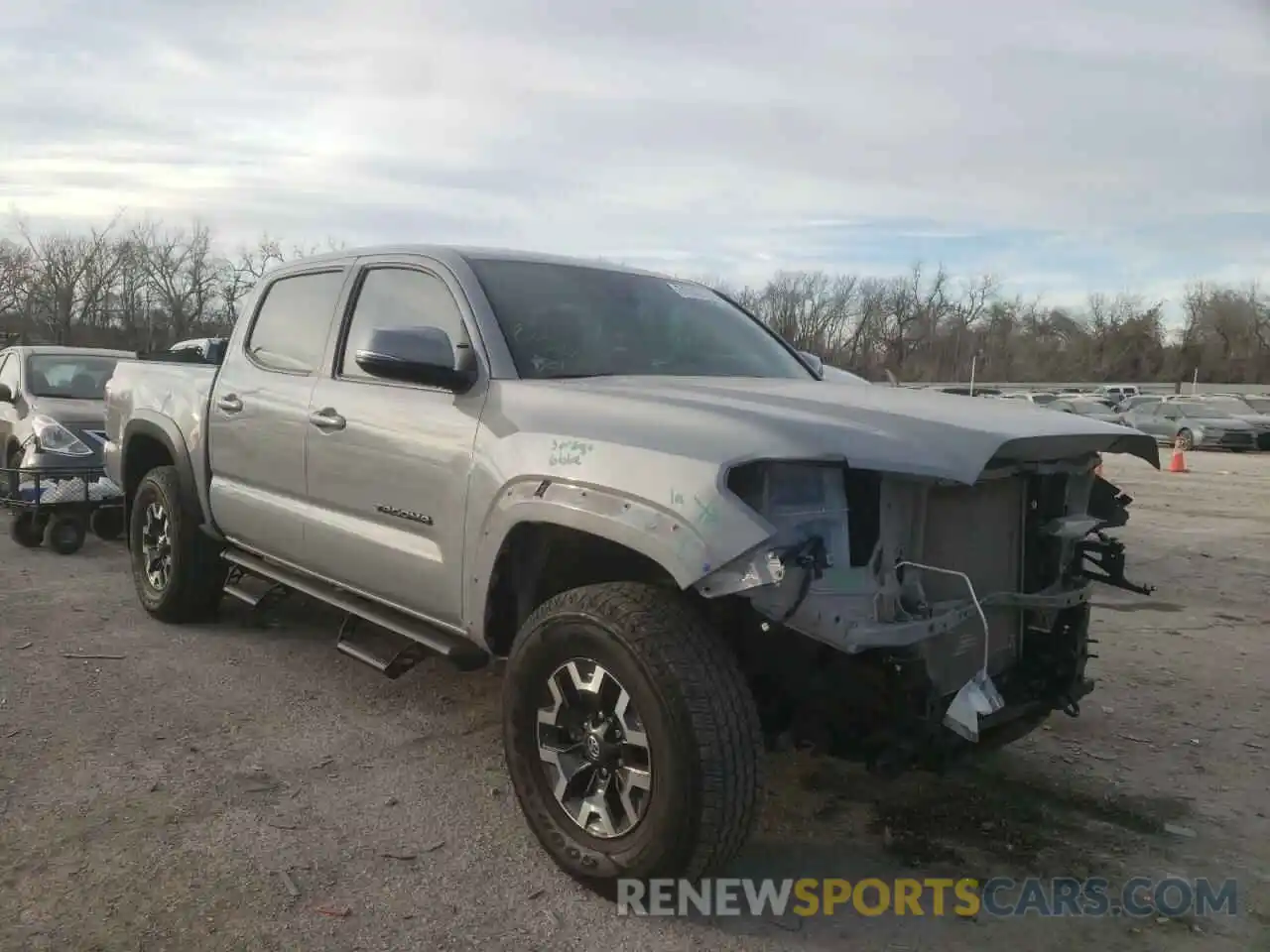 1 Photograph of a damaged car 5TFCZ5AN3LX242996 TOYOTA TACOMA 2020