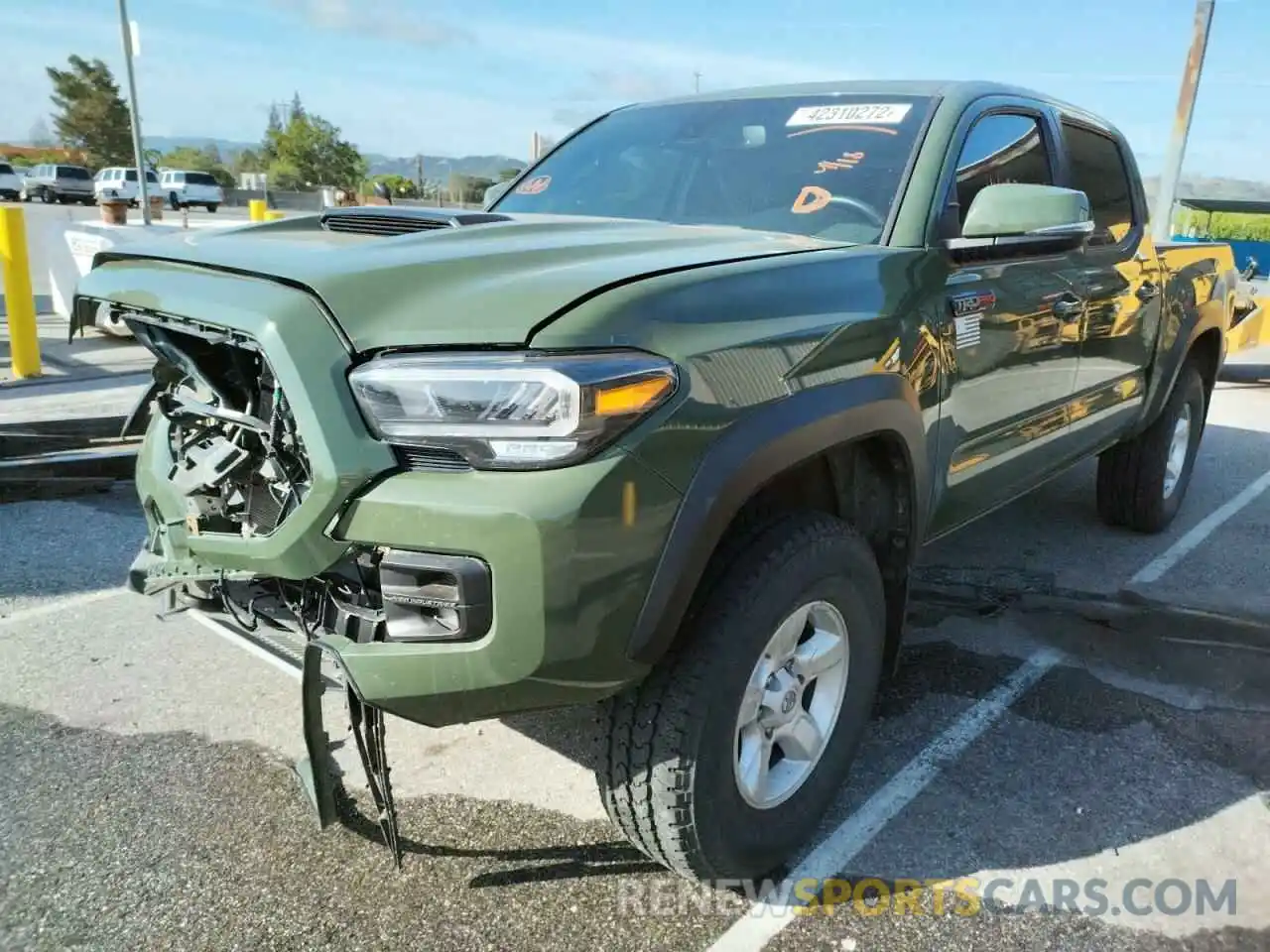 2 Photograph of a damaged car 5TFCZ5AN4LX214415 TOYOTA TACOMA 2020