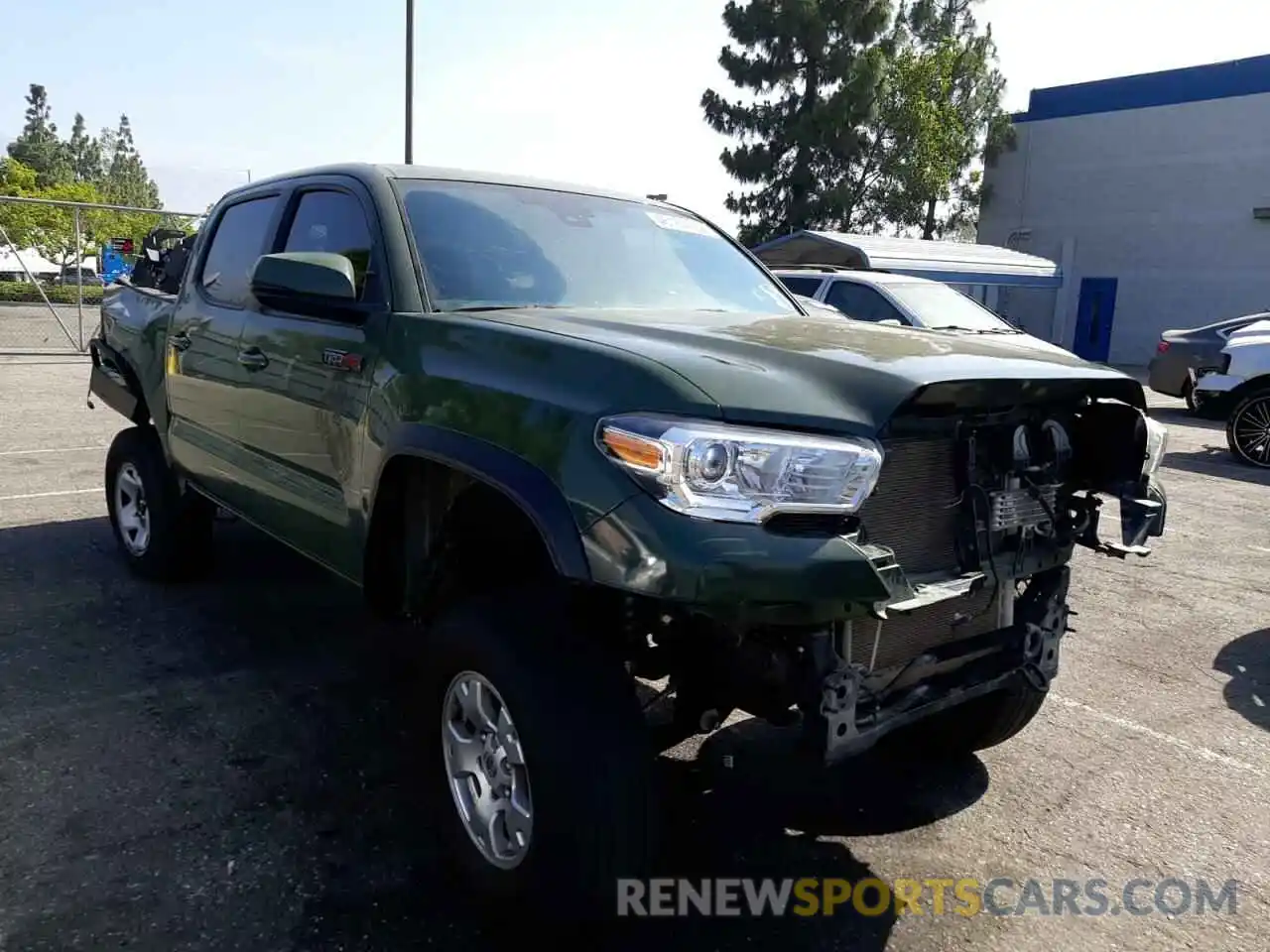 1 Photograph of a damaged car 5TFCZ5AN4LX214429 TOYOTA TACOMA 2020