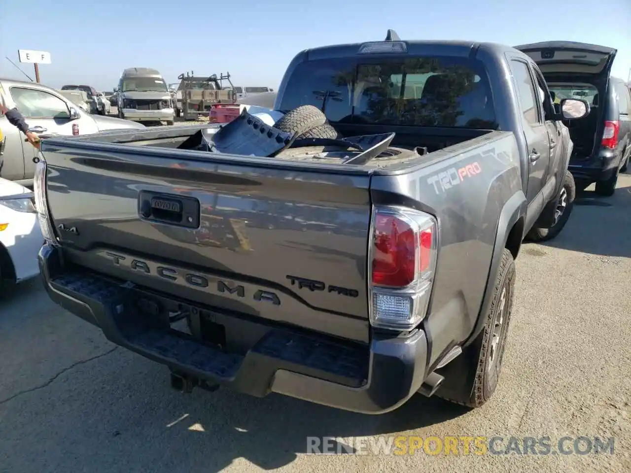 4 Photograph of a damaged car 5TFCZ5AN4LX219274 TOYOTA TACOMA 2020