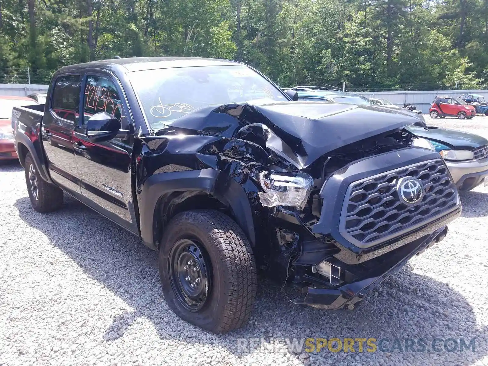 1 Photograph of a damaged car 5TFCZ5AN4LX221297 TOYOTA TACOMA 2020