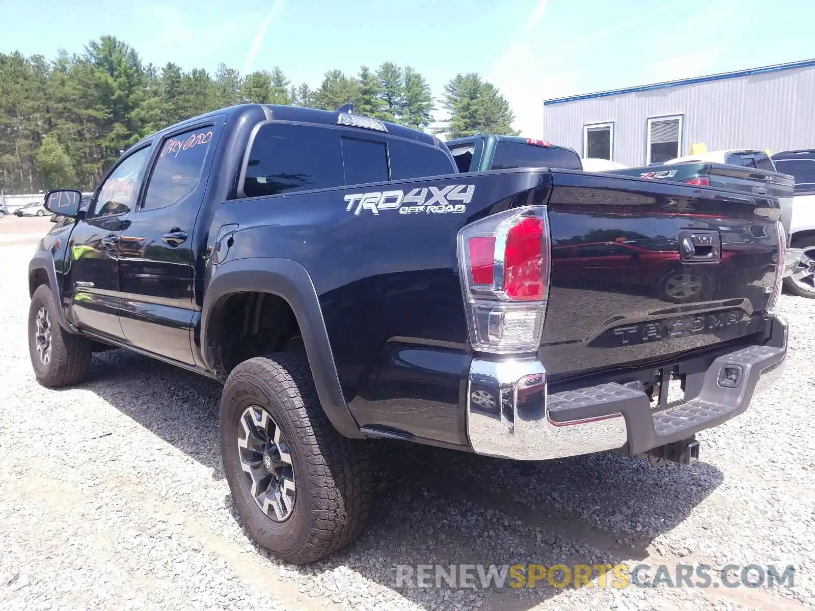 3 Photograph of a damaged car 5TFCZ5AN4LX221297 TOYOTA TACOMA 2020