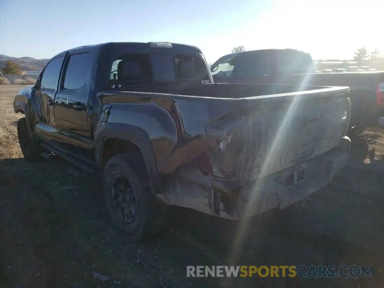 3 Photograph of a damaged car 5TFCZ5AN4LX221462 TOYOTA TACOMA 2020