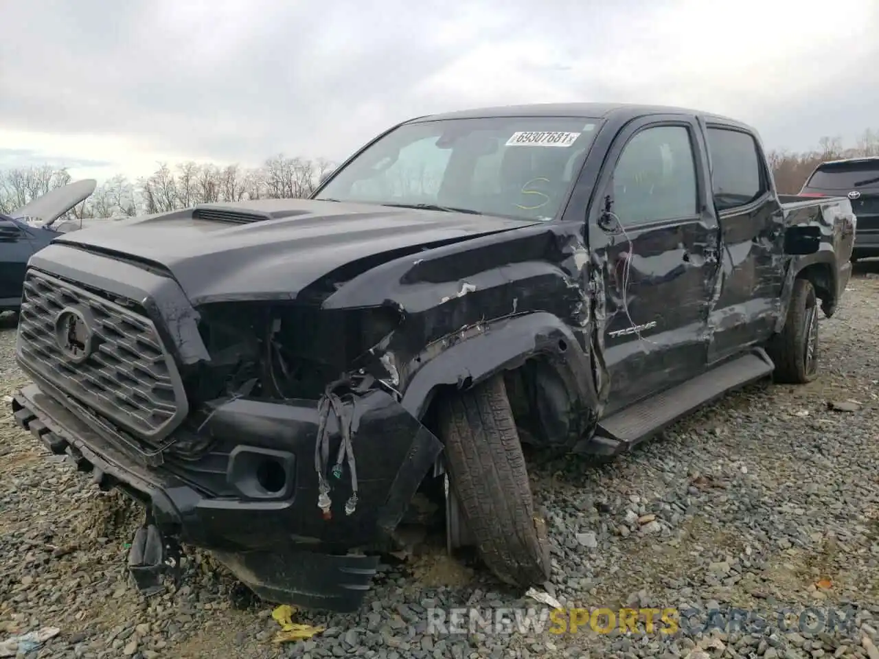 2 Photograph of a damaged car 5TFCZ5AN4LX221641 TOYOTA TACOMA 2020