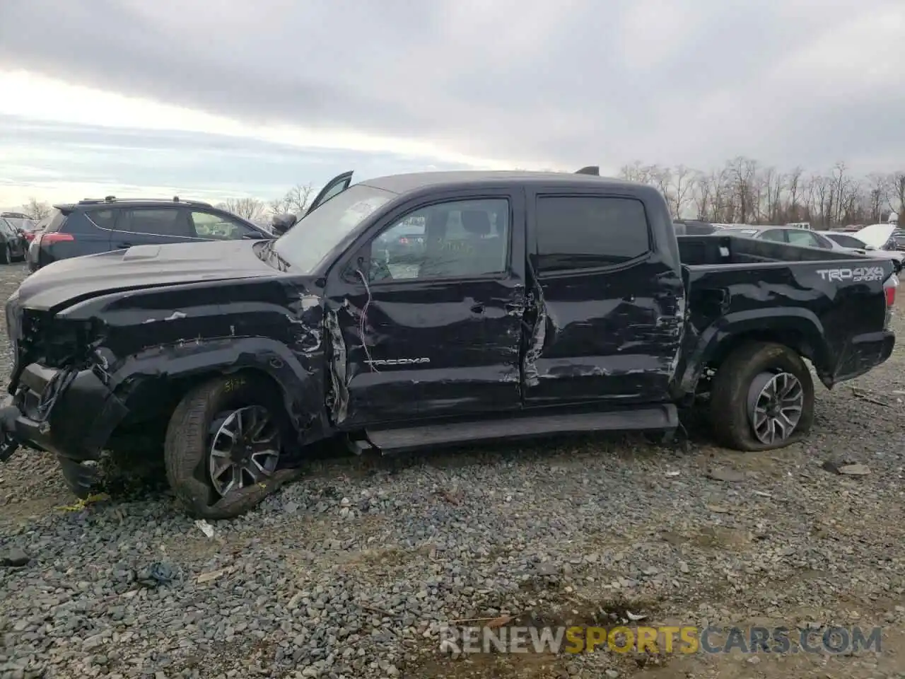 9 Photograph of a damaged car 5TFCZ5AN4LX221641 TOYOTA TACOMA 2020