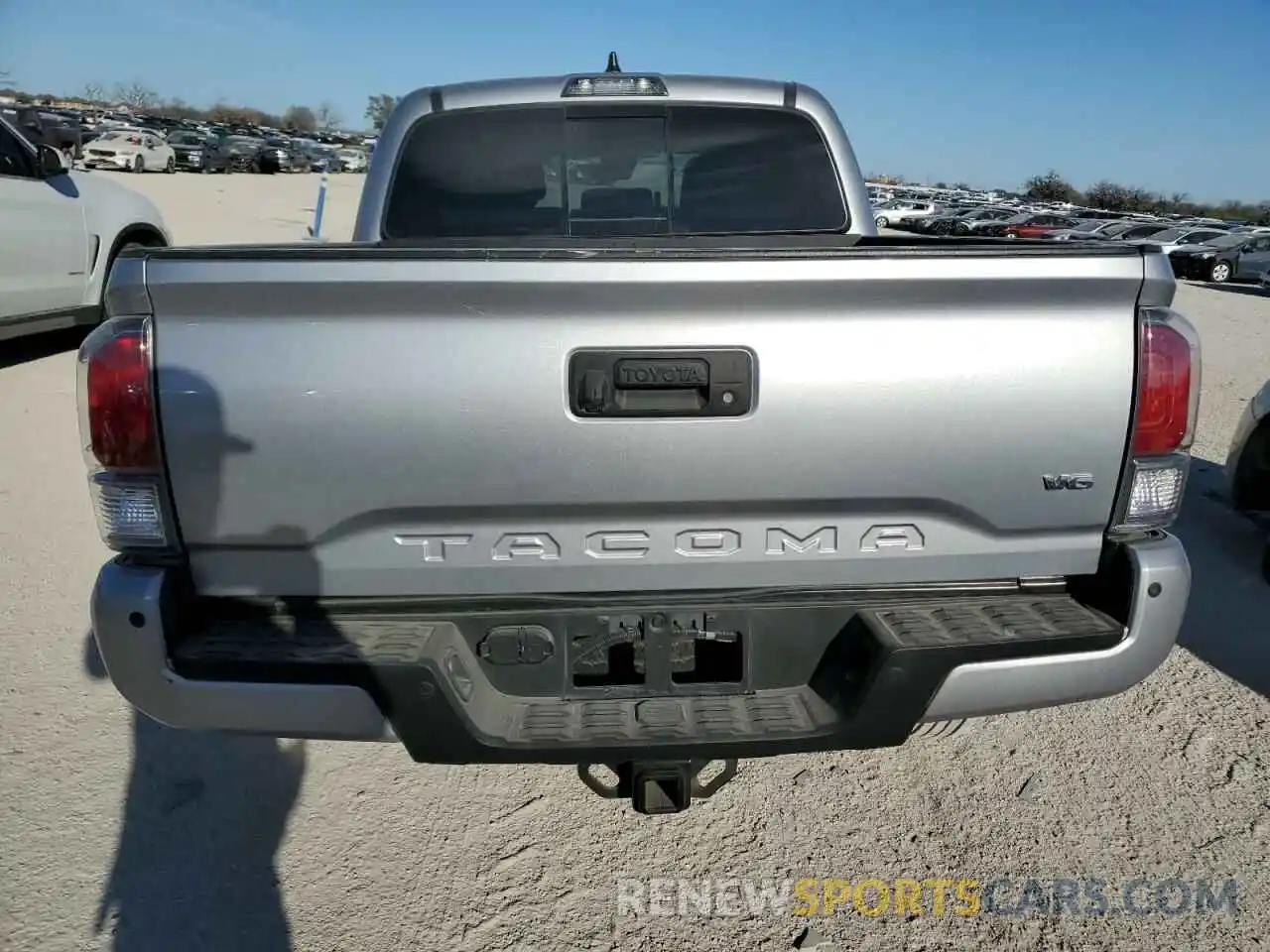 6 Photograph of a damaged car 5TFCZ5AN4LX223812 TOYOTA TACOMA 2020