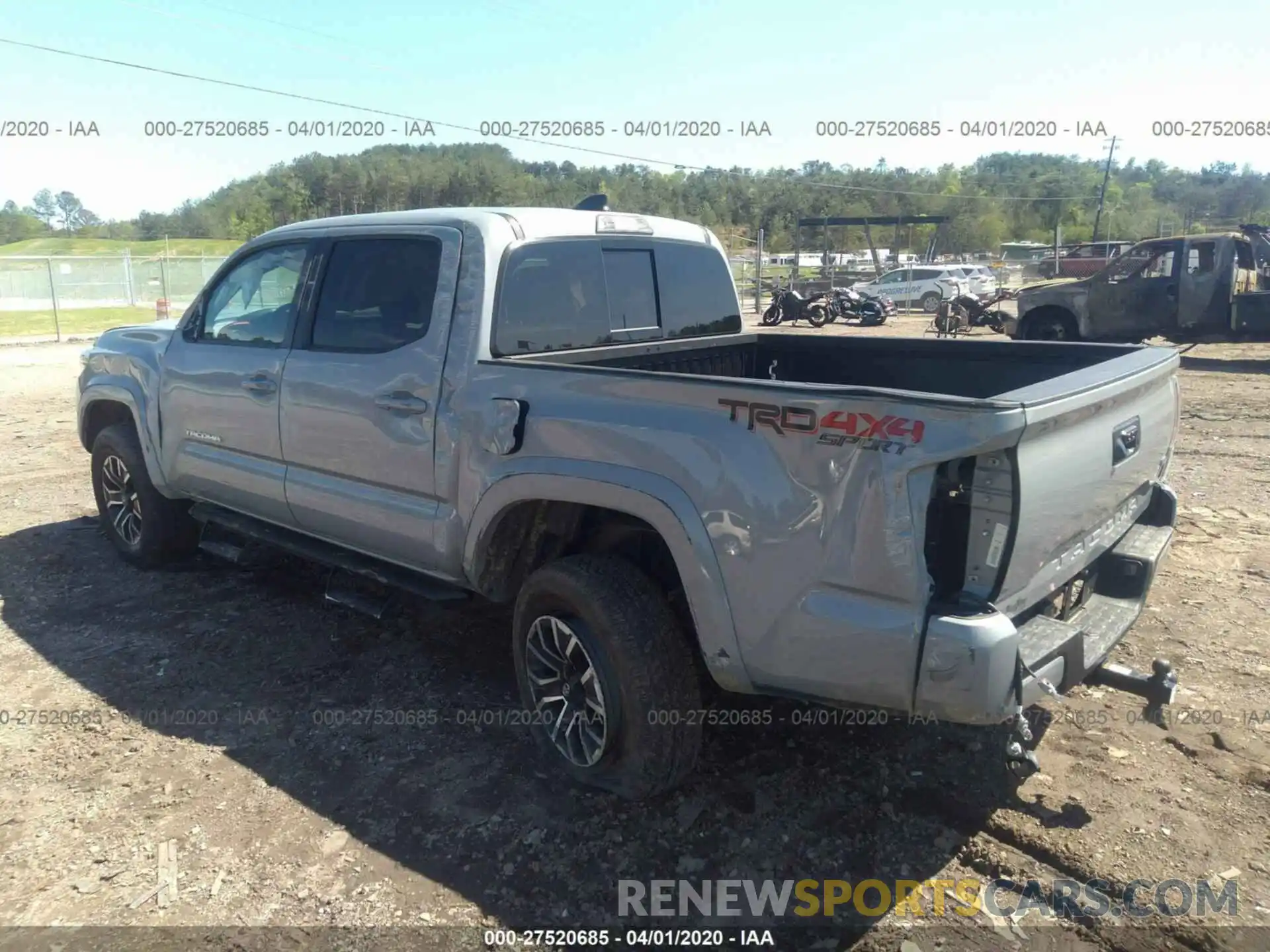 3 Photograph of a damaged car 5TFCZ5AN4LX224832 TOYOTA TACOMA 2020