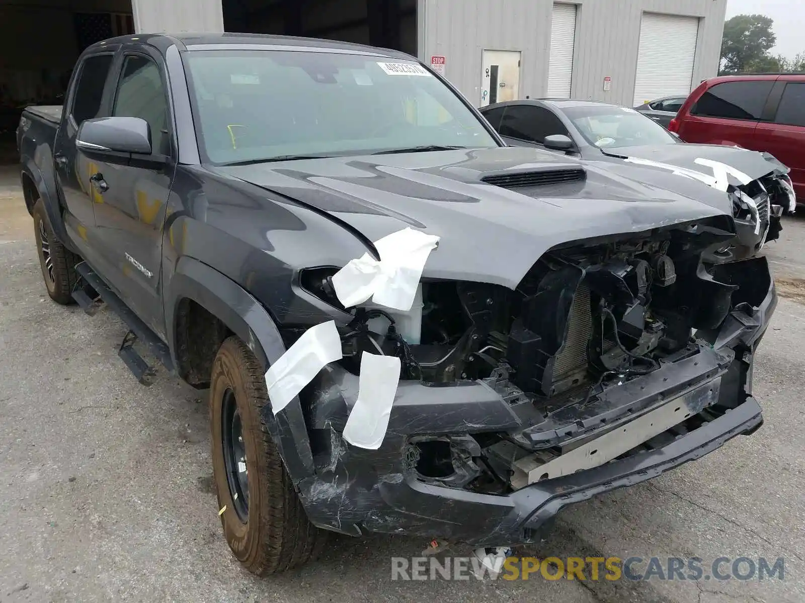 1 Photograph of a damaged car 5TFCZ5AN4LX225253 TOYOTA TACOMA 2020