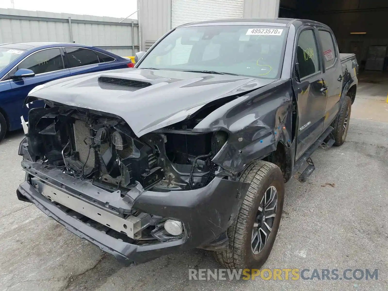 2 Photograph of a damaged car 5TFCZ5AN4LX225253 TOYOTA TACOMA 2020