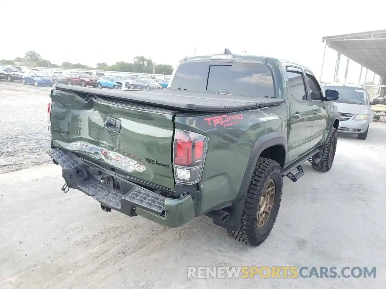 4 Photograph of a damaged car 5TFCZ5AN4LX229268 TOYOTA TACOMA 2020