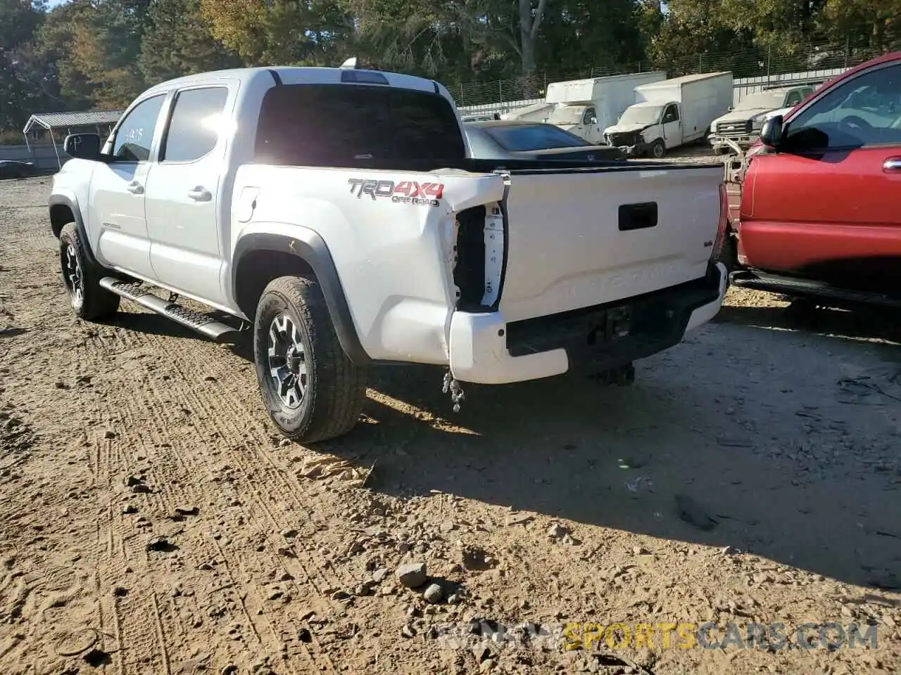 3 Фотография поврежденного автомобиля 5TFCZ5AN4LX230467 TOYOTA TACOMA 2020