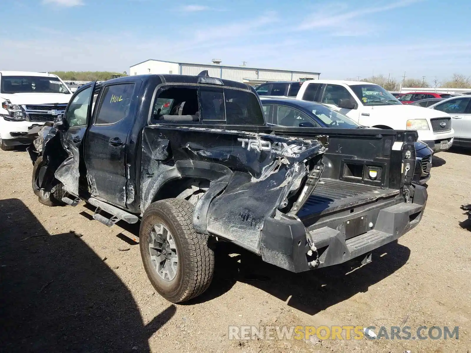 3 Photograph of a damaged car 5TFCZ5AN4LX231649 TOYOTA TACOMA 2020