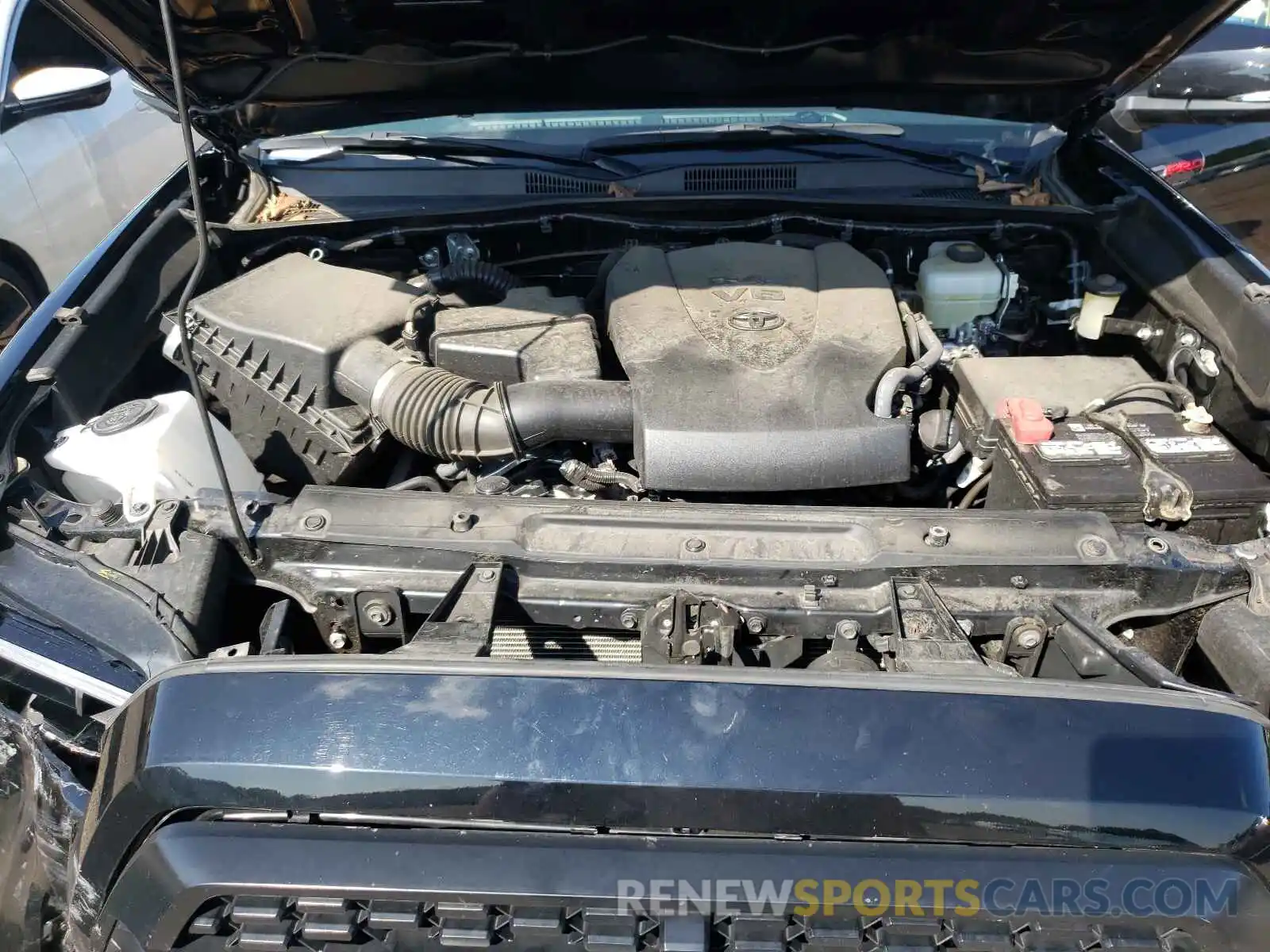 7 Photograph of a damaged car 5TFCZ5AN4LX233188 TOYOTA TACOMA 2020