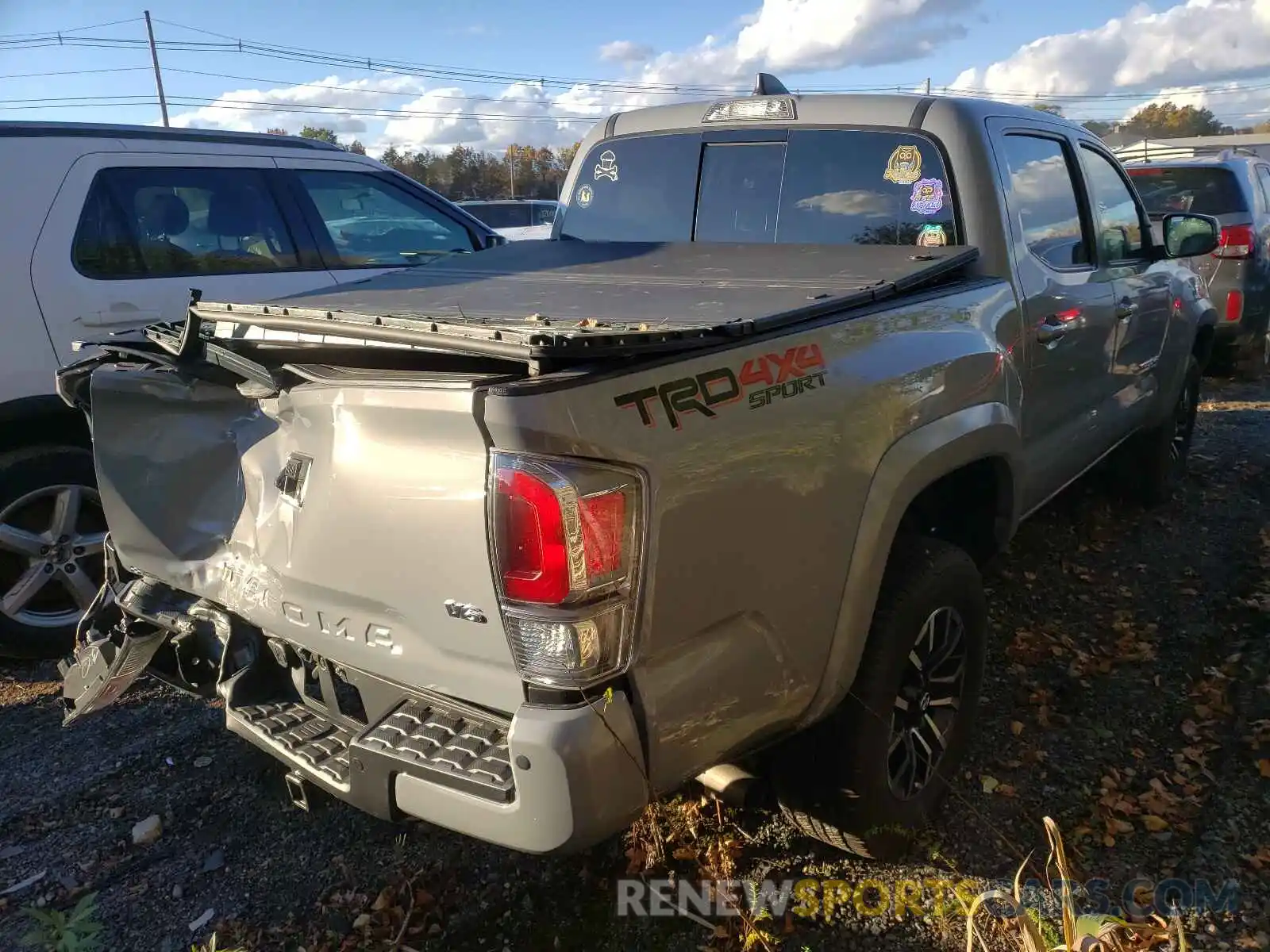 4 Фотография поврежденного автомобиля 5TFCZ5AN4LX237791 TOYOTA TACOMA 2020