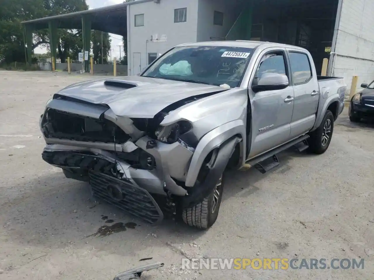 2 Photograph of a damaged car 5TFCZ5AN4LX238441 TOYOTA TACOMA 2020