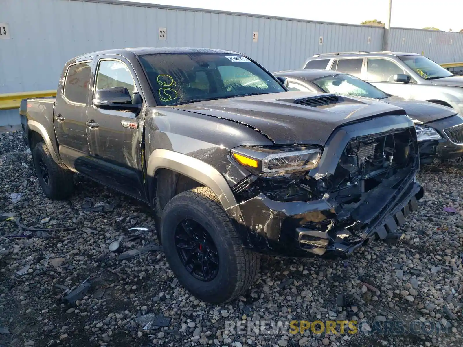 1 Photograph of a damaged car 5TFCZ5AN5LX221695 TOYOTA TACOMA 2020