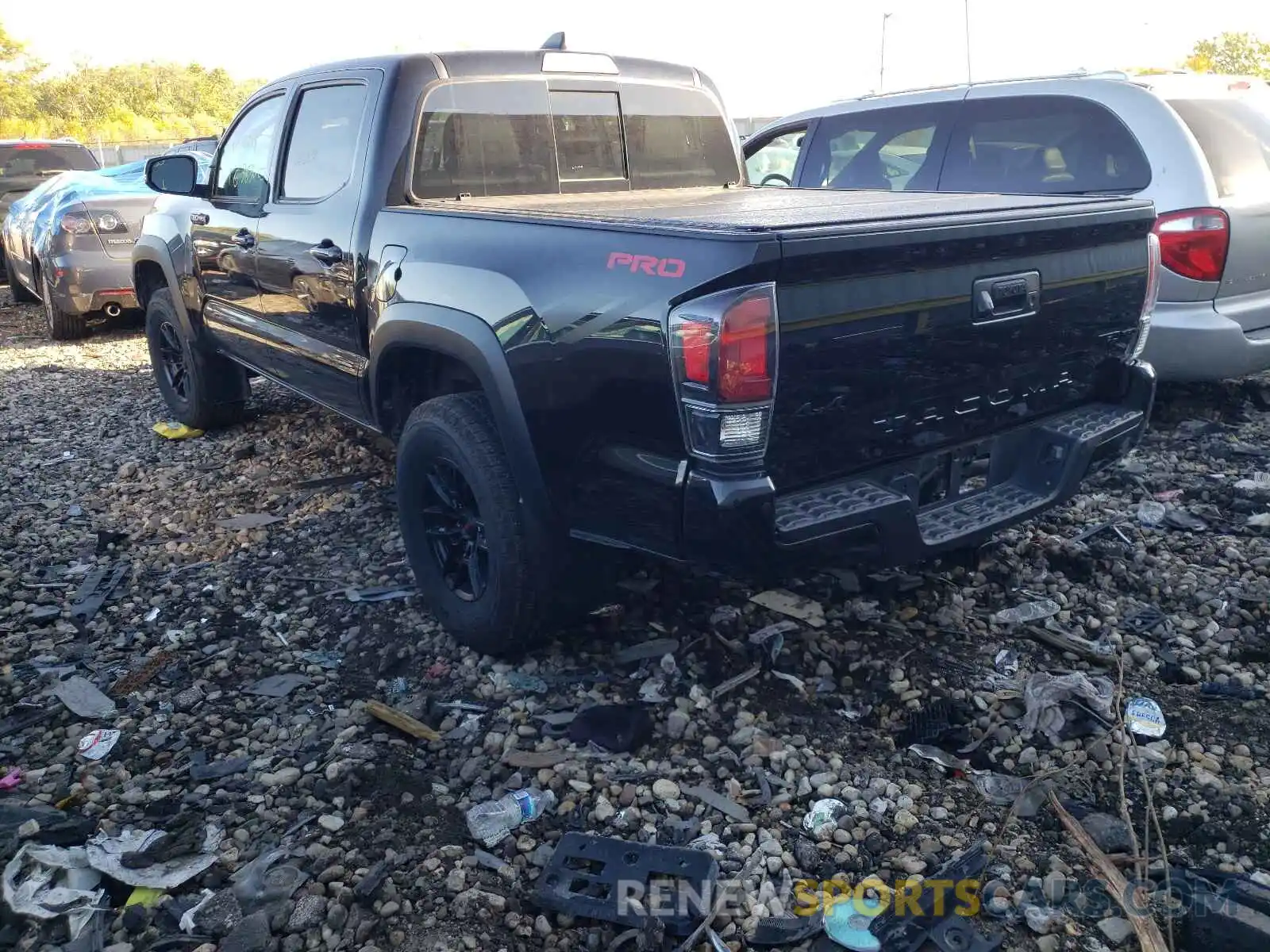 3 Фотография поврежденного автомобиля 5TFCZ5AN5LX221695 TOYOTA TACOMA 2020