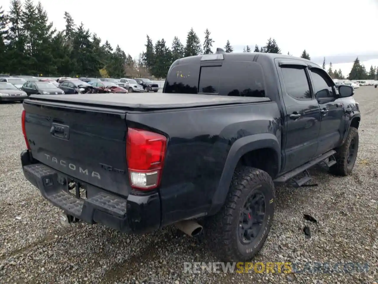 4 Photograph of a damaged car 5TFCZ5AN5LX223821 TOYOTA TACOMA 2020