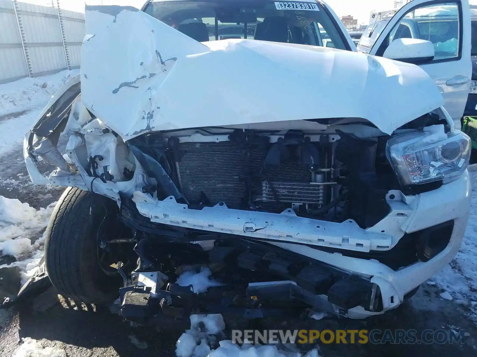 7 Photograph of a damaged car 5TFCZ5AN5LX224497 TOYOTA TACOMA 2020