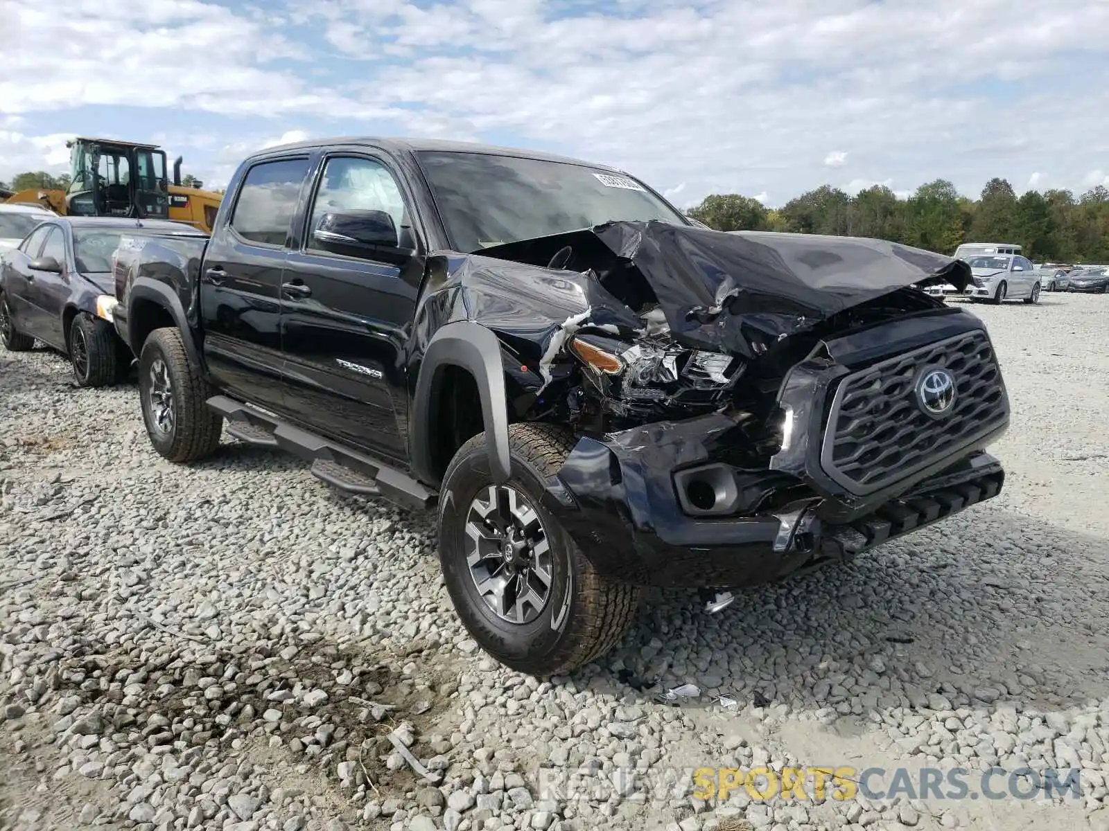 1 Photograph of a damaged car 5TFCZ5AN5LX226914 TOYOTA TACOMA 2020