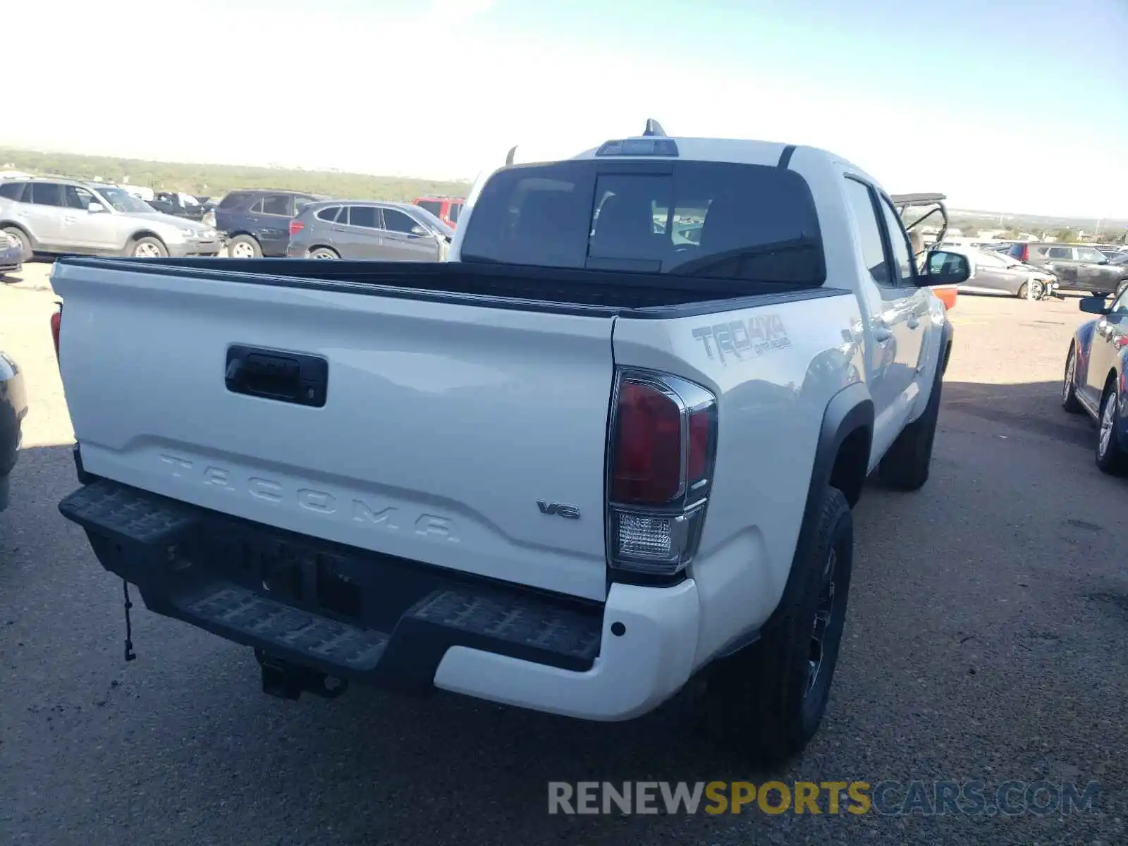 4 Photograph of a damaged car 5TFCZ5AN5LX227254 TOYOTA TACOMA 2020