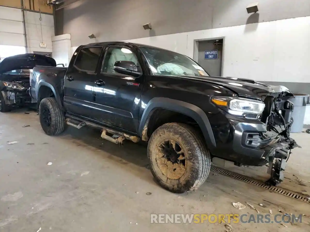 4 Photograph of a damaged car 5TFCZ5AN5LX234527 TOYOTA TACOMA 2020