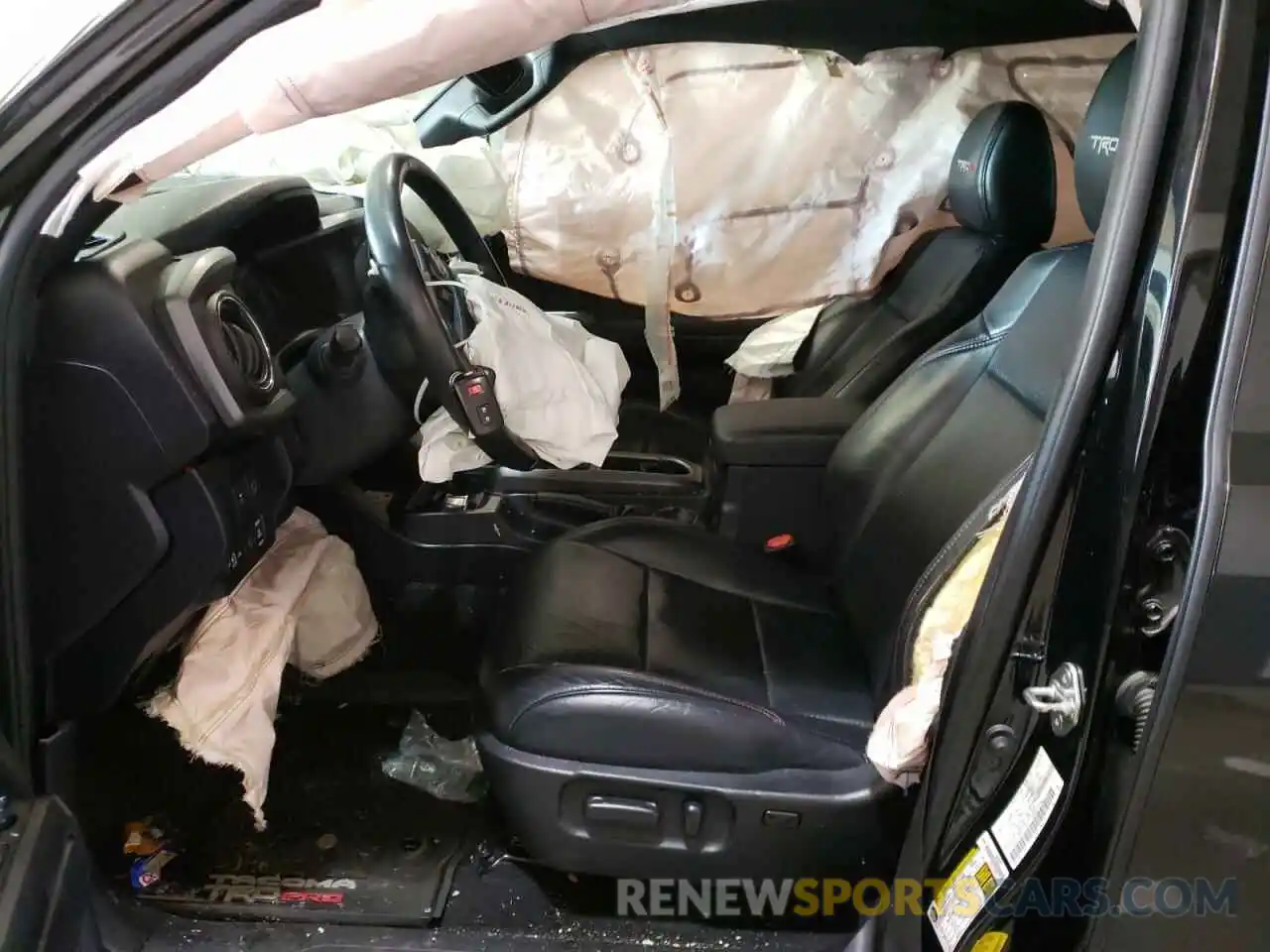 7 Photograph of a damaged car 5TFCZ5AN5LX234527 TOYOTA TACOMA 2020