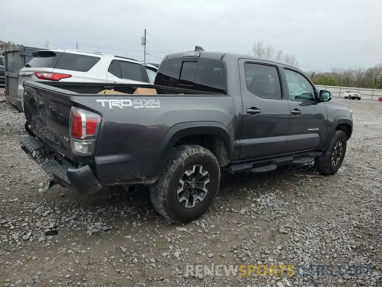 3 Фотография поврежденного автомобиля 5TFCZ5AN5LX240831 TOYOTA TACOMA 2020