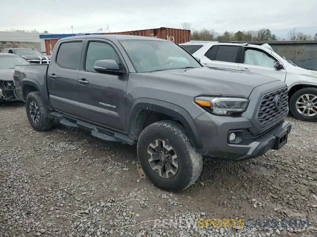 4 Photograph of a damaged car 5TFCZ5AN5LX240831 TOYOTA TACOMA 2020