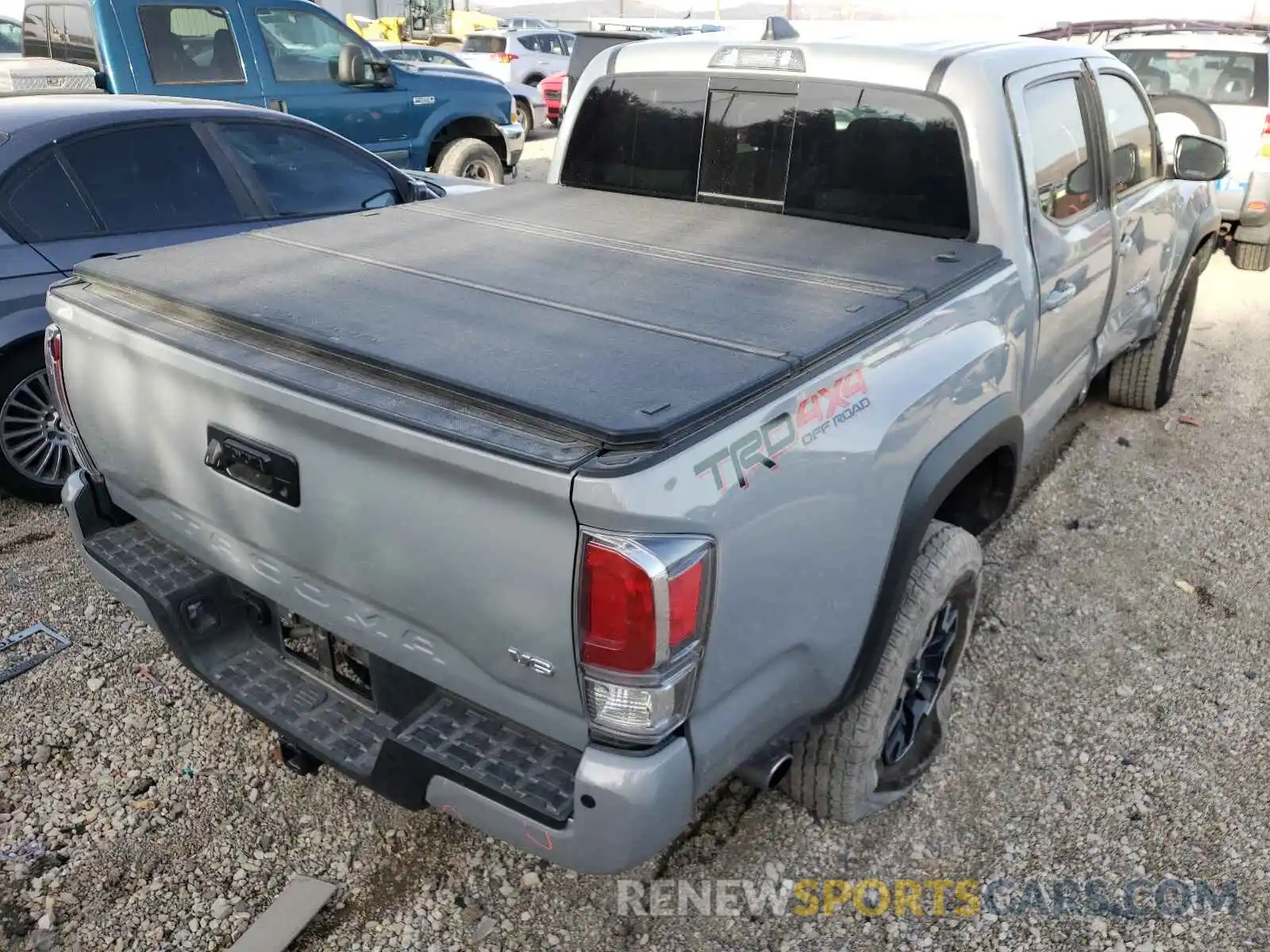 4 Photograph of a damaged car 5TFCZ5AN5LX241574 TOYOTA TACOMA 2020